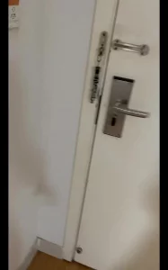 大二女学生520偷情，对白给力，注意音量！
